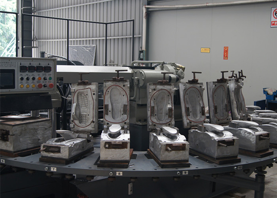 Drehmini-PVCplastikpantoffelschuh, der Maschine 12 Station macht
